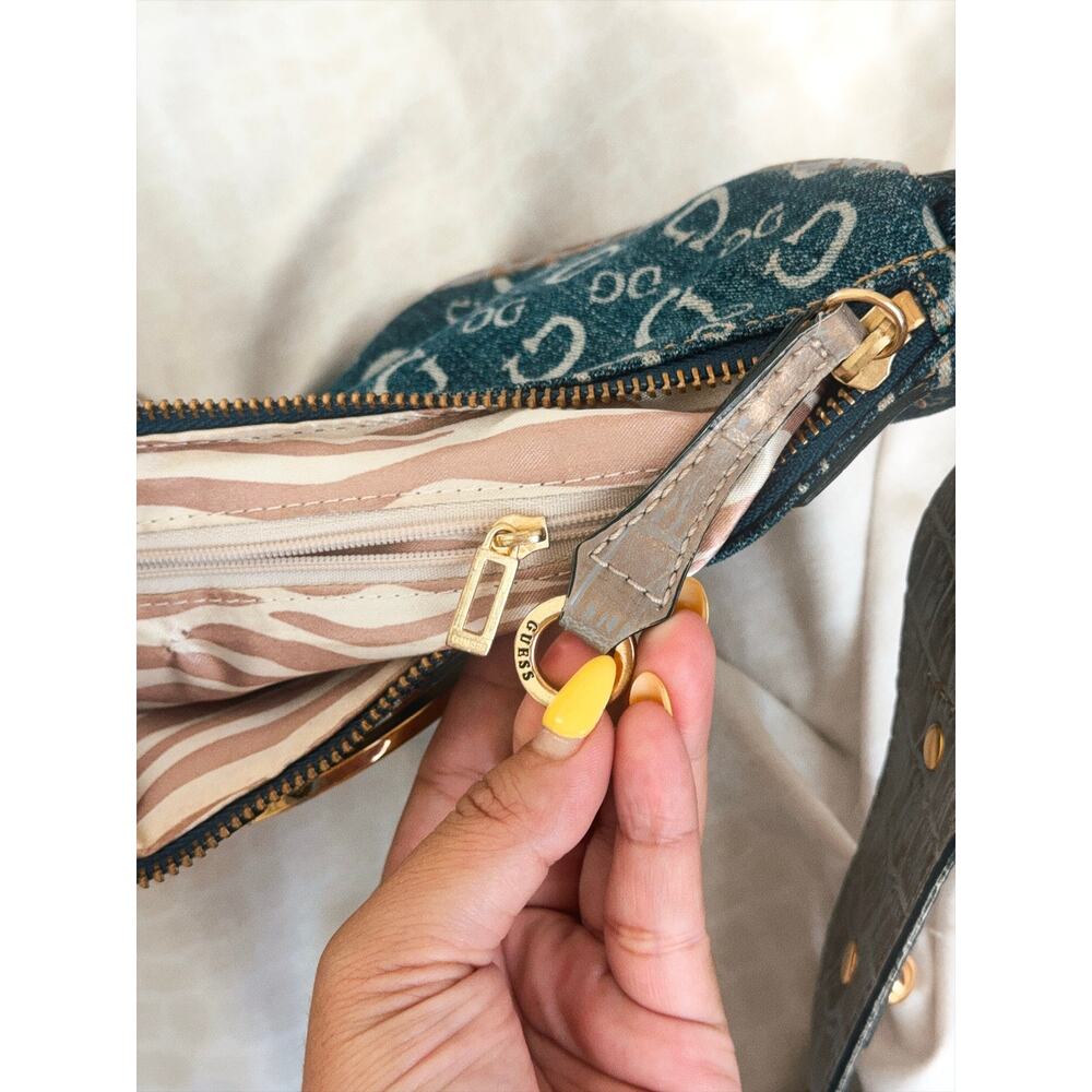Guess RARE Y2K Vintage Shoulder Bag Monogram Denim Hardware Embellished Archive - Picture 7 of 7